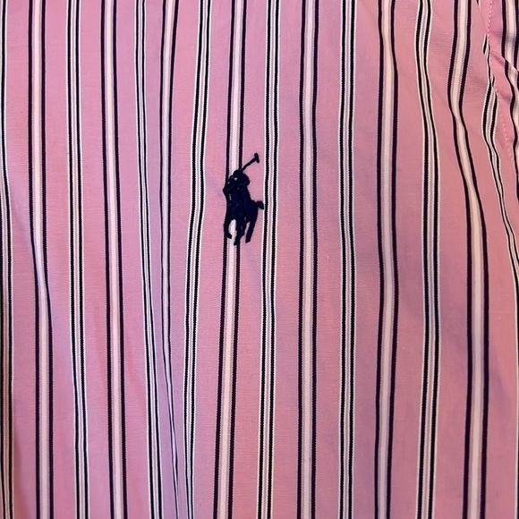 RALPH Lauren custom fit mens button up shirt. - Picture 2 of 7